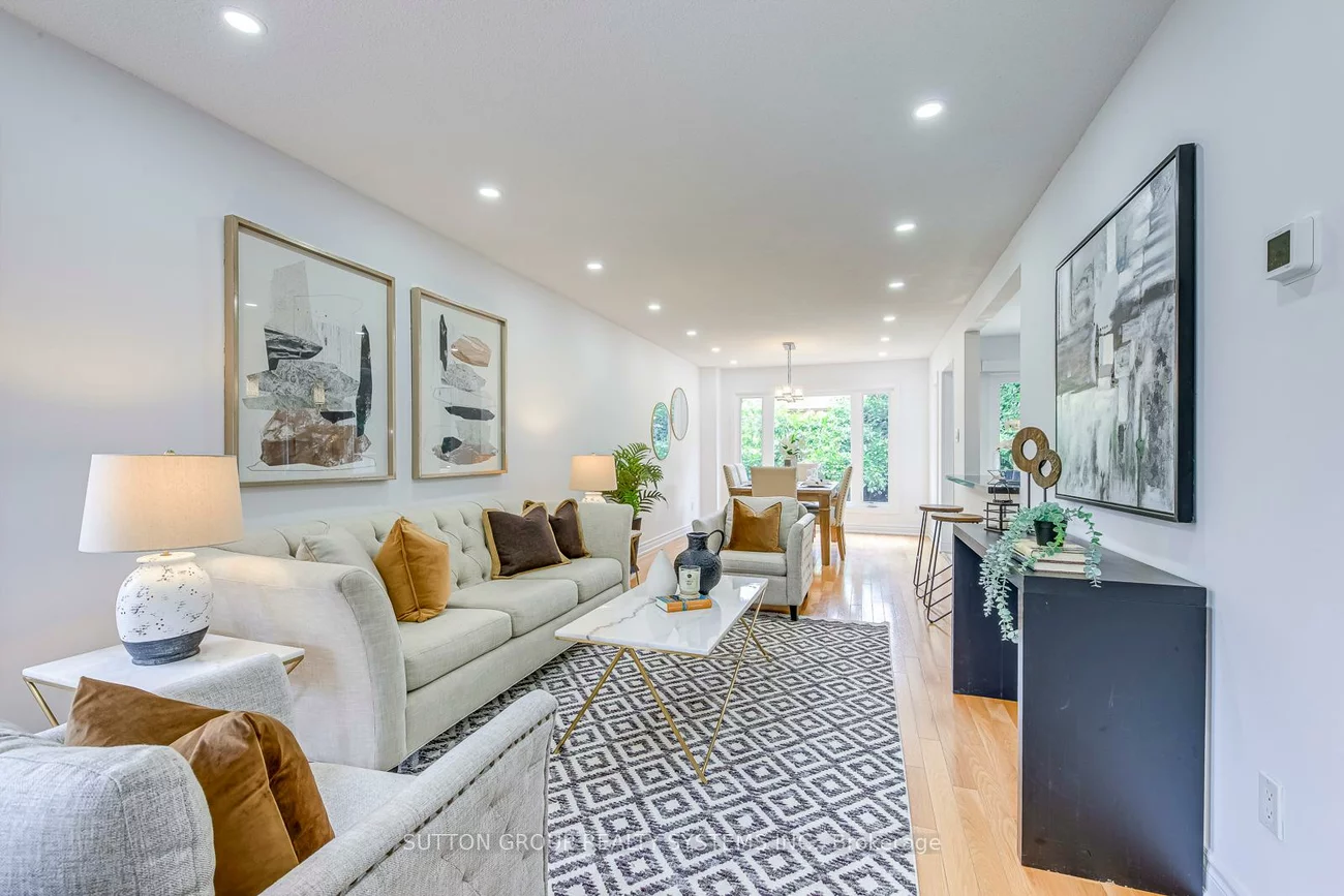 207, Winding, Crestwood-Springfarm-Yorkhill, Vaughan