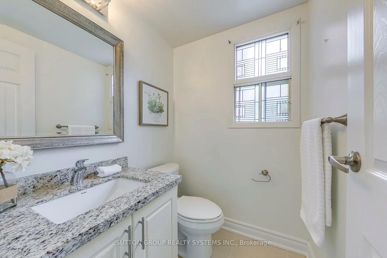 207, Winding, Crestwood-Springfarm-Yorkhill, Vaughan