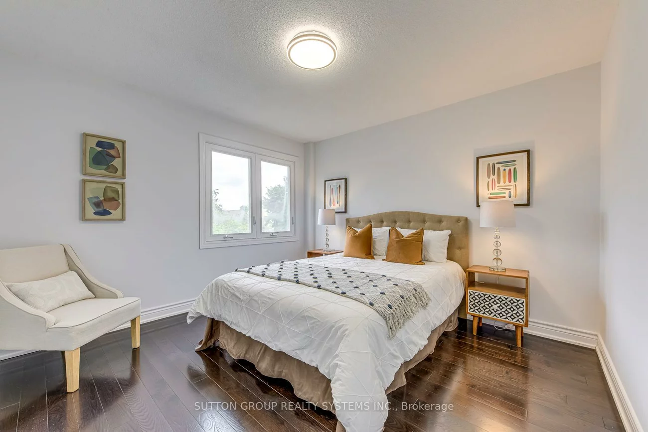 207, Winding, Crestwood-Springfarm-Yorkhill, Vaughan