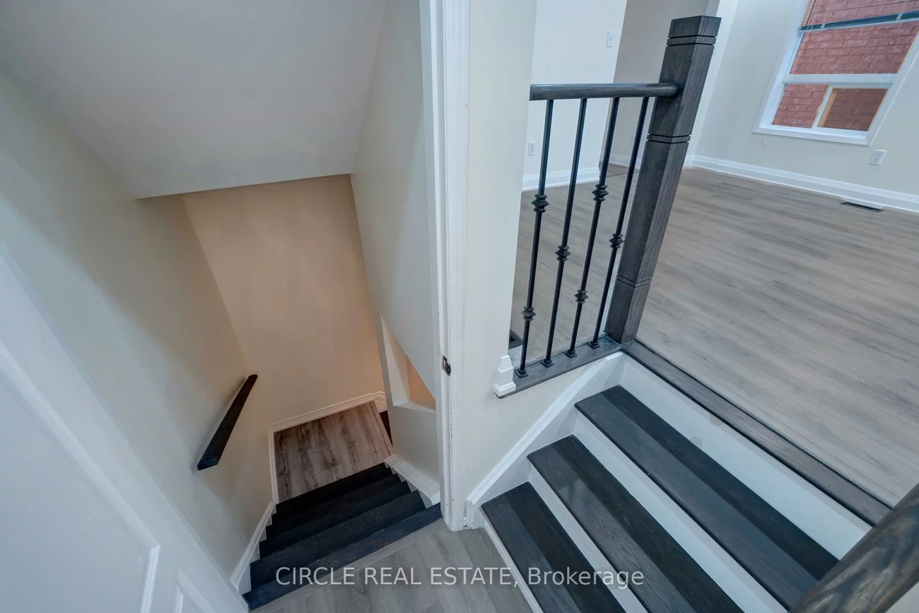 21, Casabel, Vellore Village, Vaughan