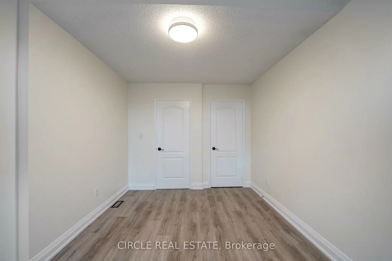 21, Casabel, Vellore Village, Vaughan