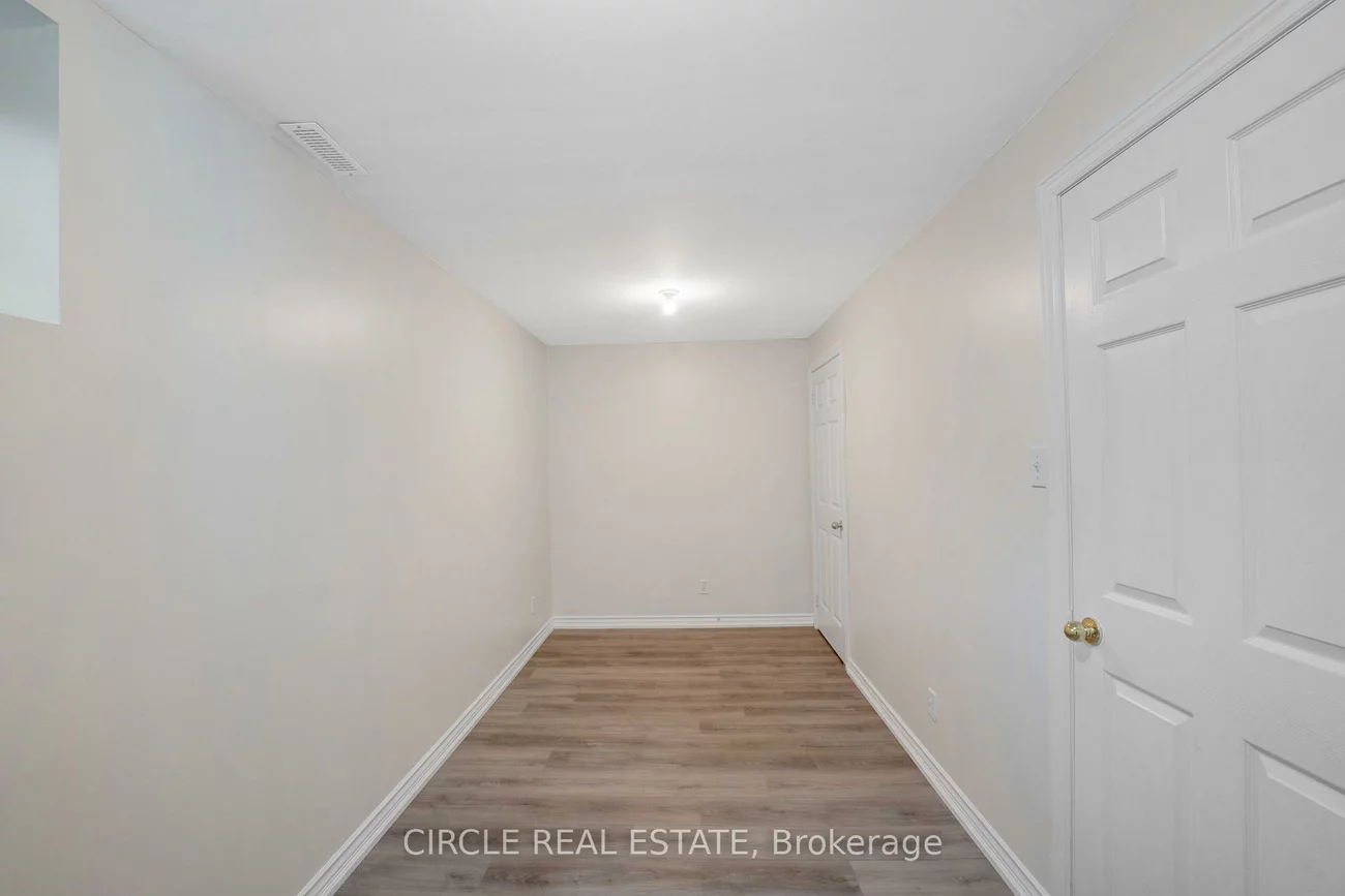 21, Casabel, Vellore Village, Vaughan