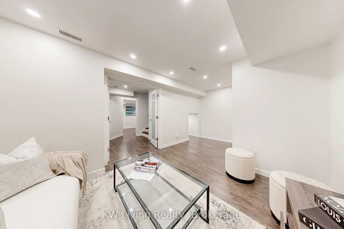 37, Bluewater, Vellore Village, Vaughan