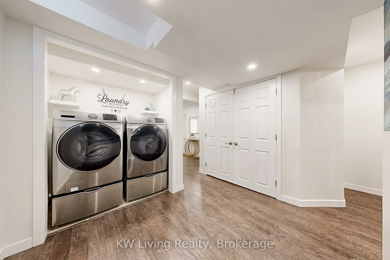 37, Bluewater, Vellore Village, Vaughan