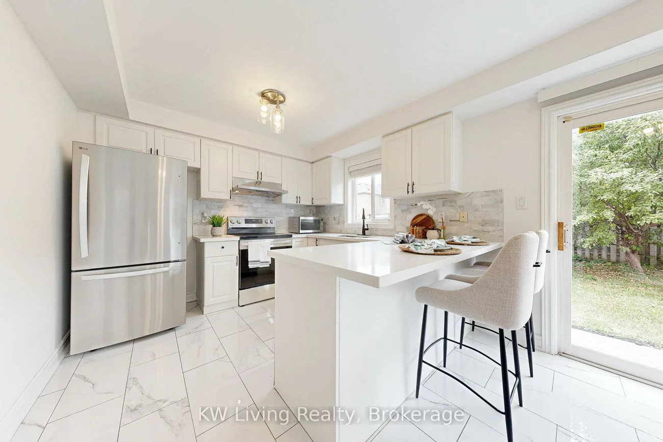 37, Bluewater, Vellore Village, Vaughan