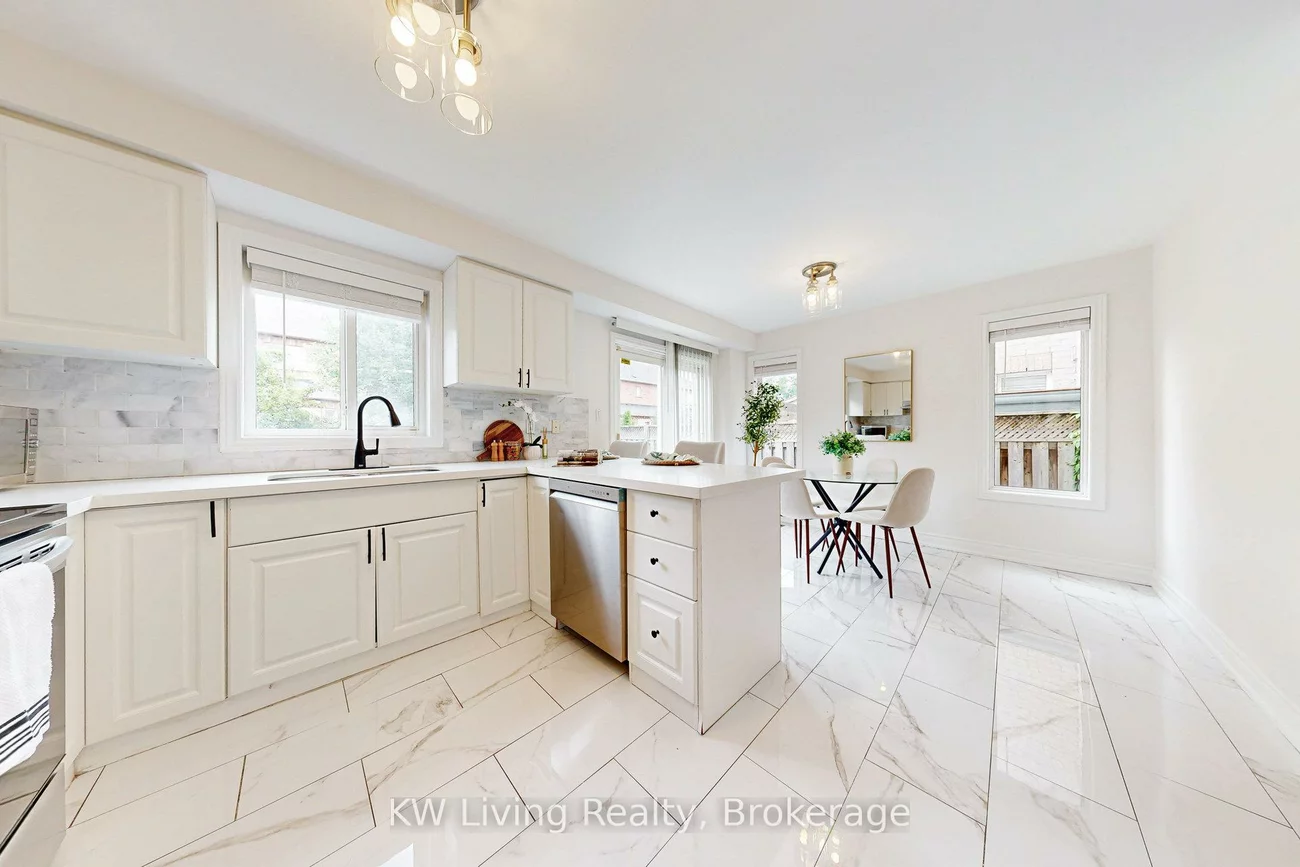 37, Bluewater, Vellore Village, Vaughan