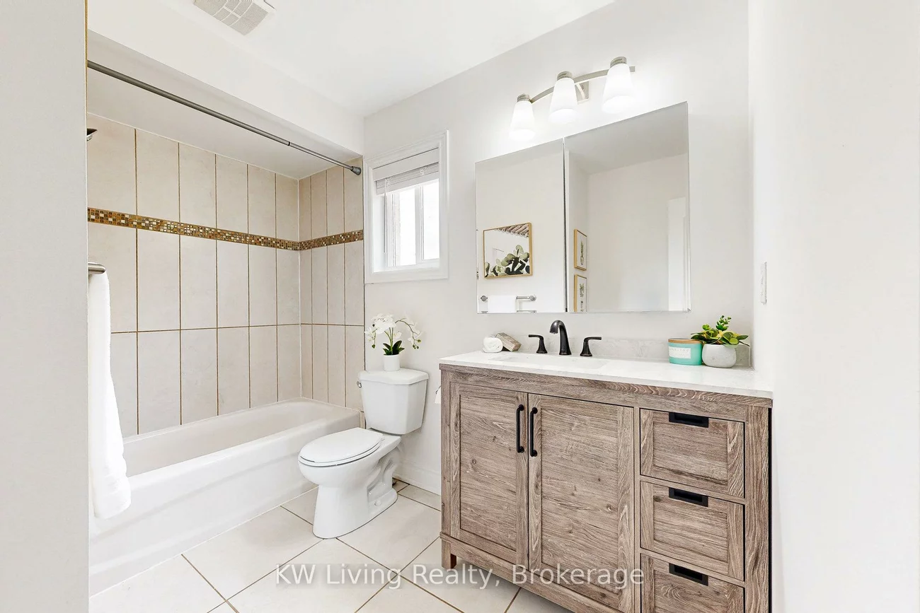 37, Bluewater, Vellore Village, Vaughan