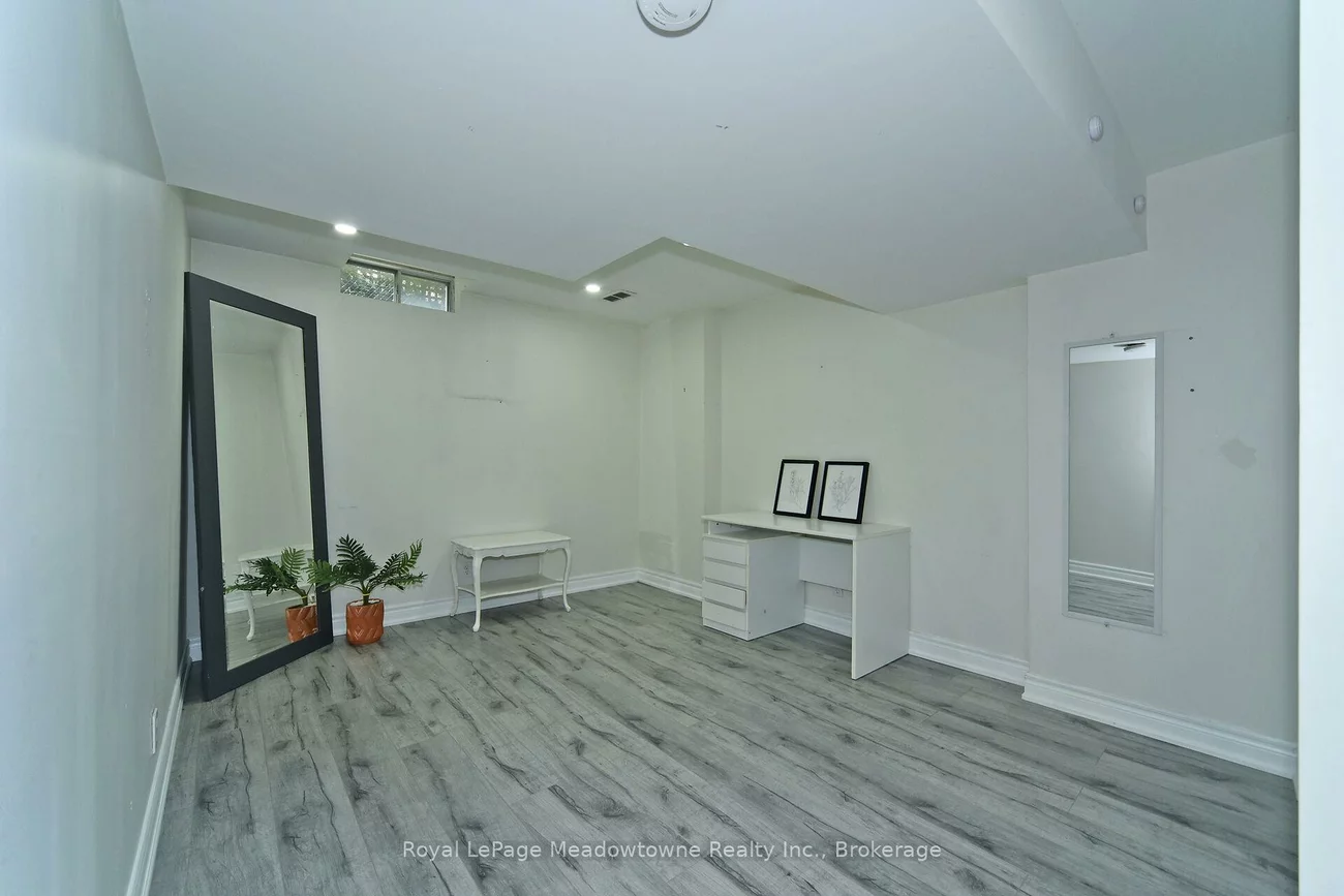 30, Millrun, Islington Woods, Vaughan