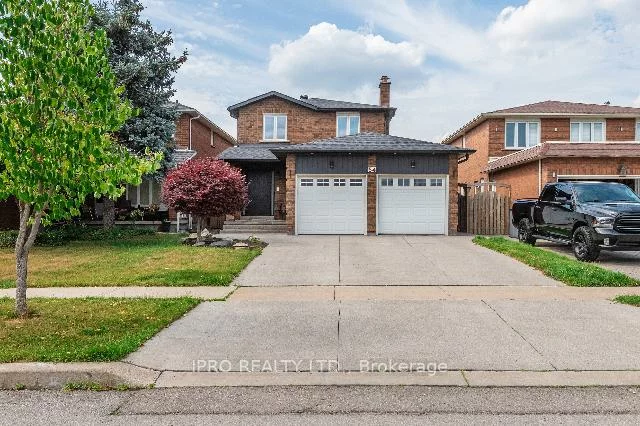 54, Embassy, East Woodbridge, Vaughan
