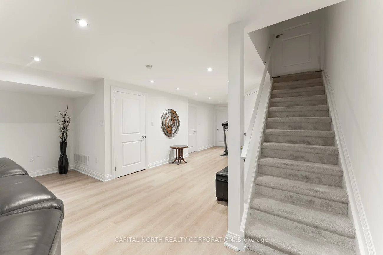 19, Sarno, Sonoma Heights, Vaughan