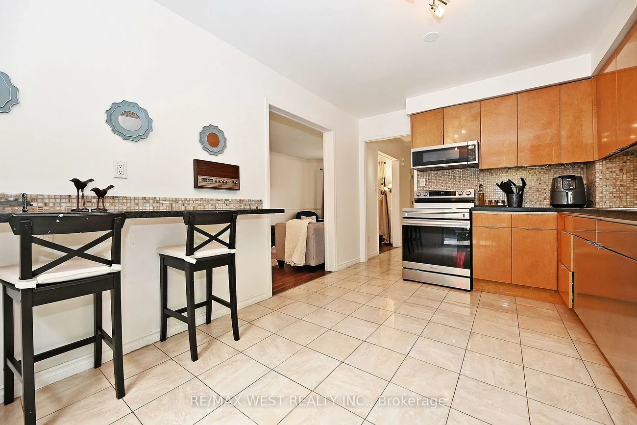 348, Brownridge, Brownridge, Vaughan