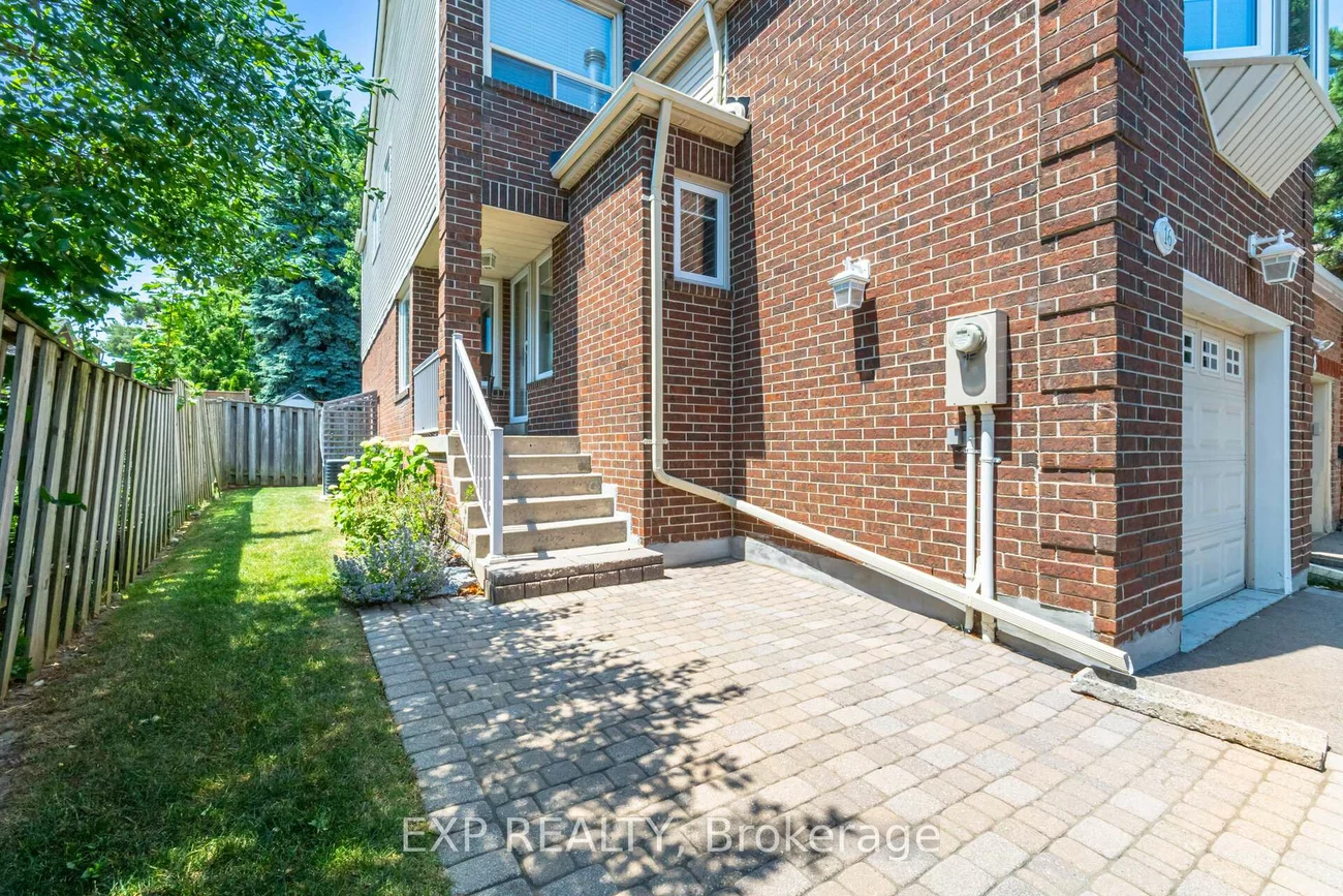 16, Lansbury, Crestwood-Springfarm-Yorkhill, Vaughan