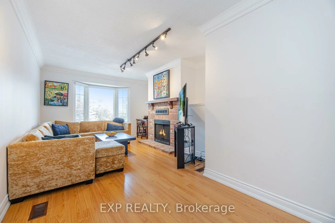16, Lansbury, Crestwood-Springfarm-Yorkhill, Vaughan