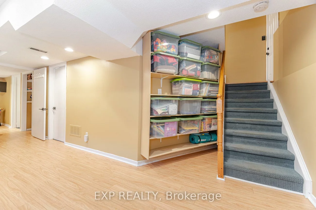 16, Lansbury, Crestwood-Springfarm-Yorkhill, Vaughan