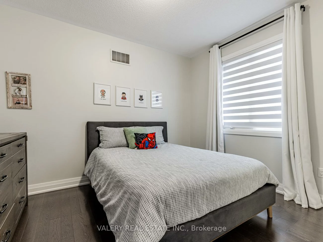 41, Chorus, Kleinburg, Vaughan