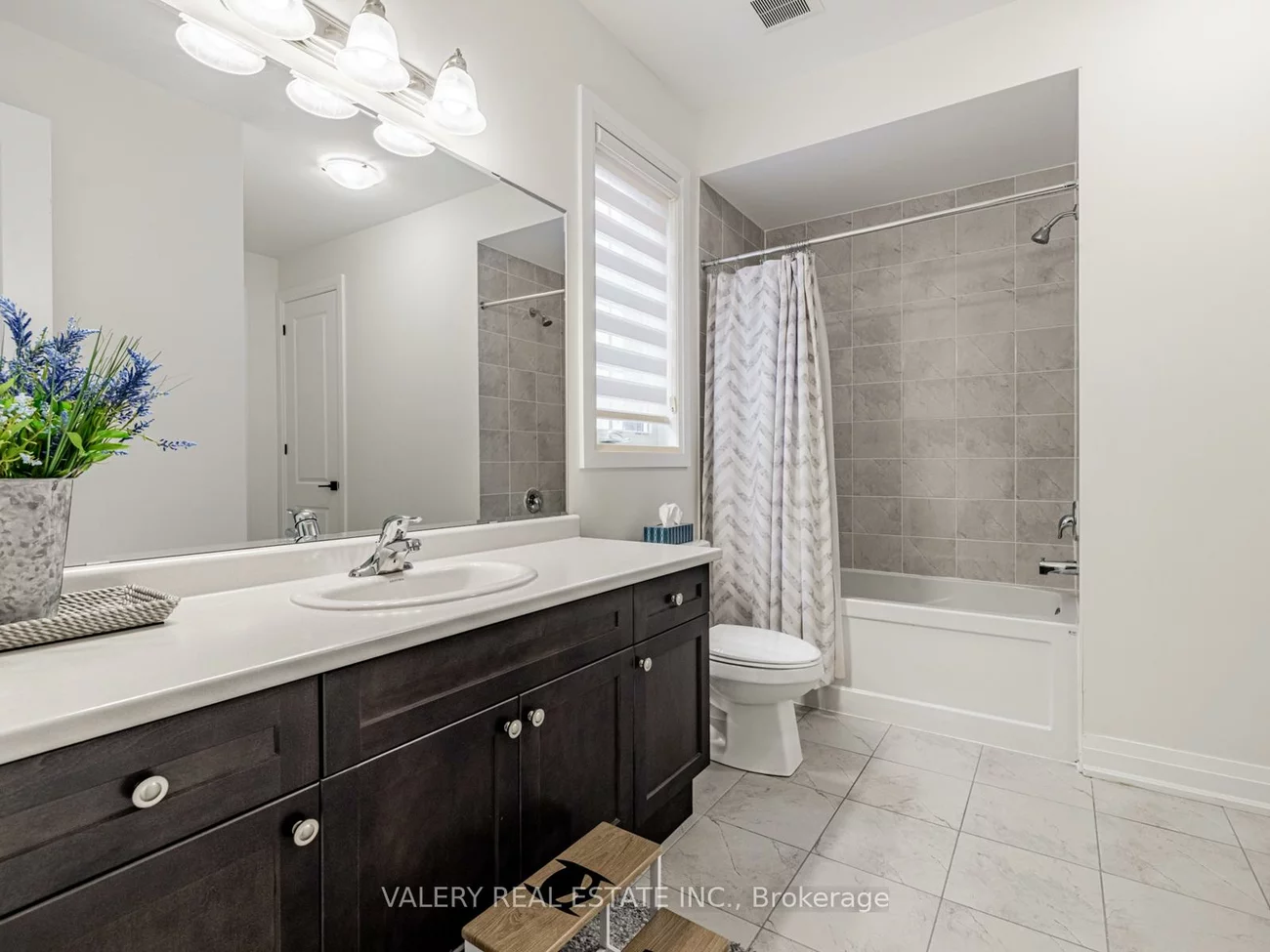 41, Chorus, Kleinburg, Vaughan