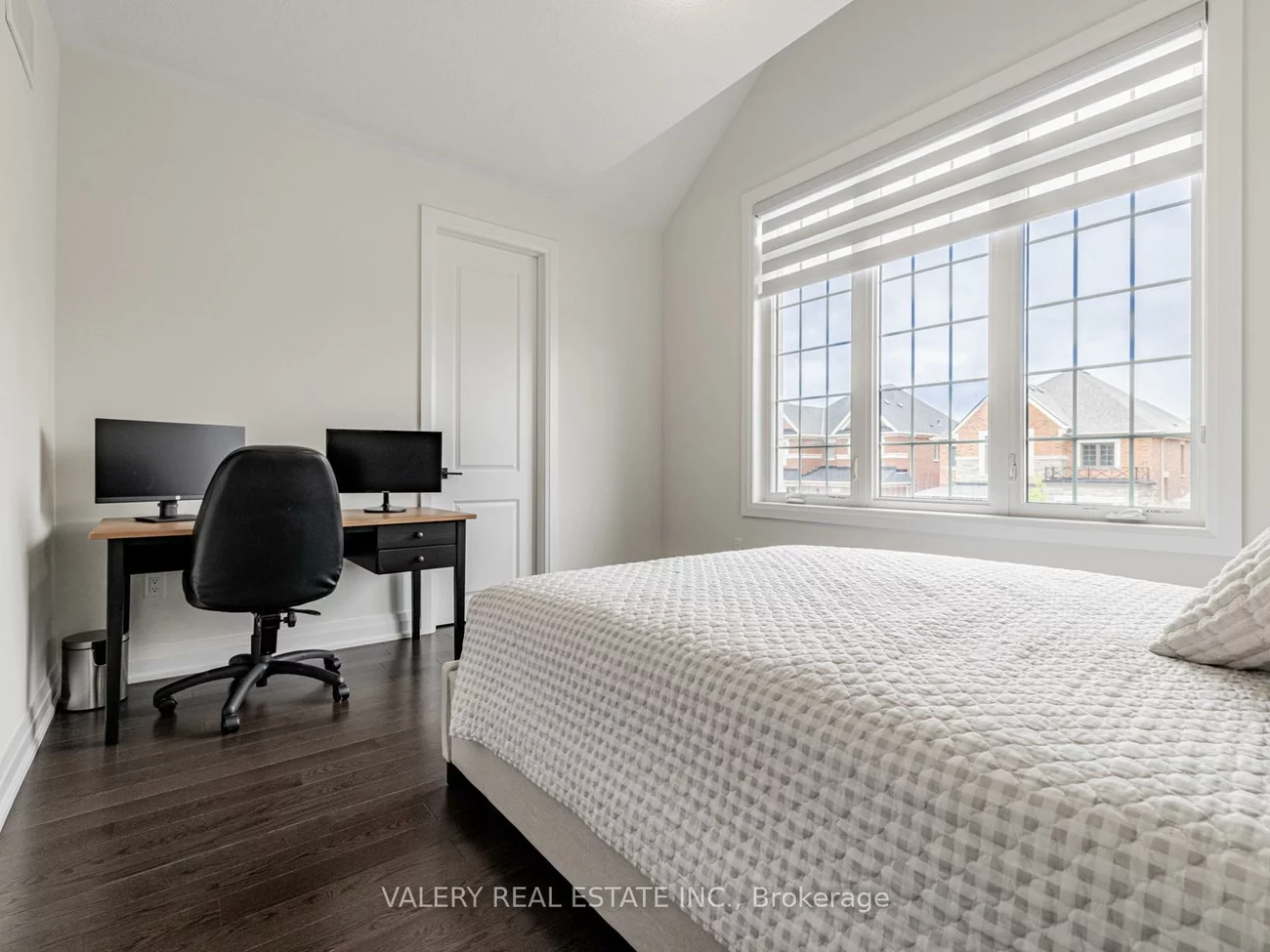 41, Chorus, Kleinburg, Vaughan