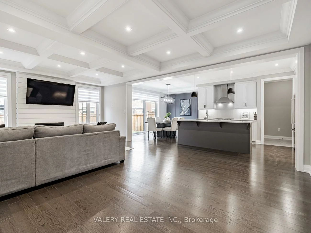 41, Chorus, Kleinburg, Vaughan