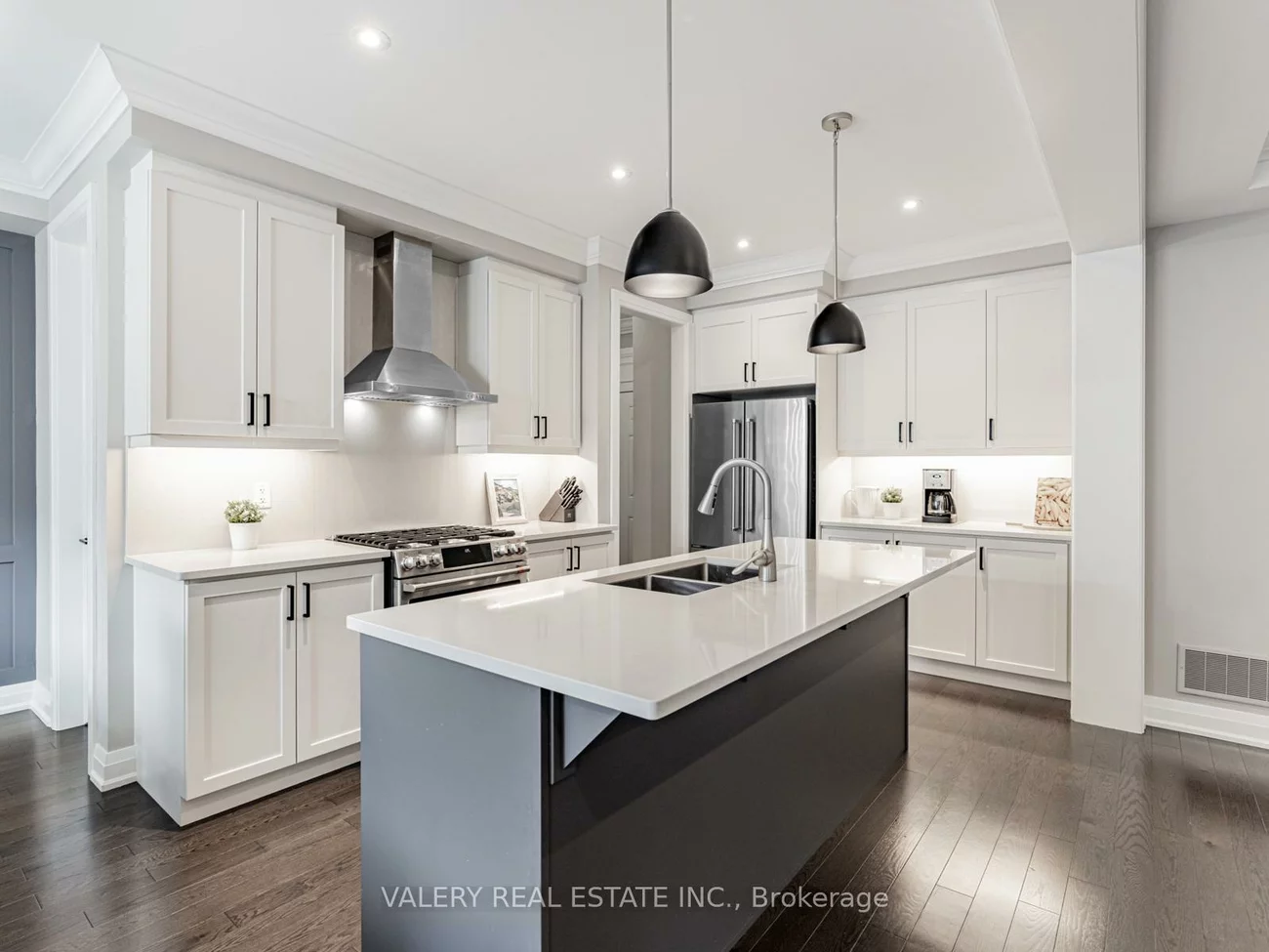 41, Chorus, Kleinburg, Vaughan