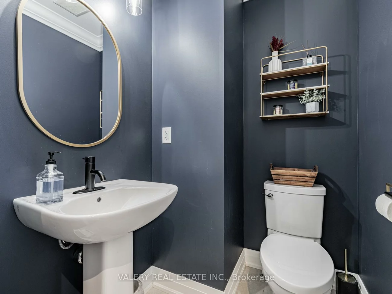 41, Chorus, Kleinburg, Vaughan
