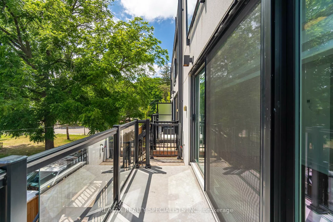 1, Hartman, Islington Woods, Vaughan