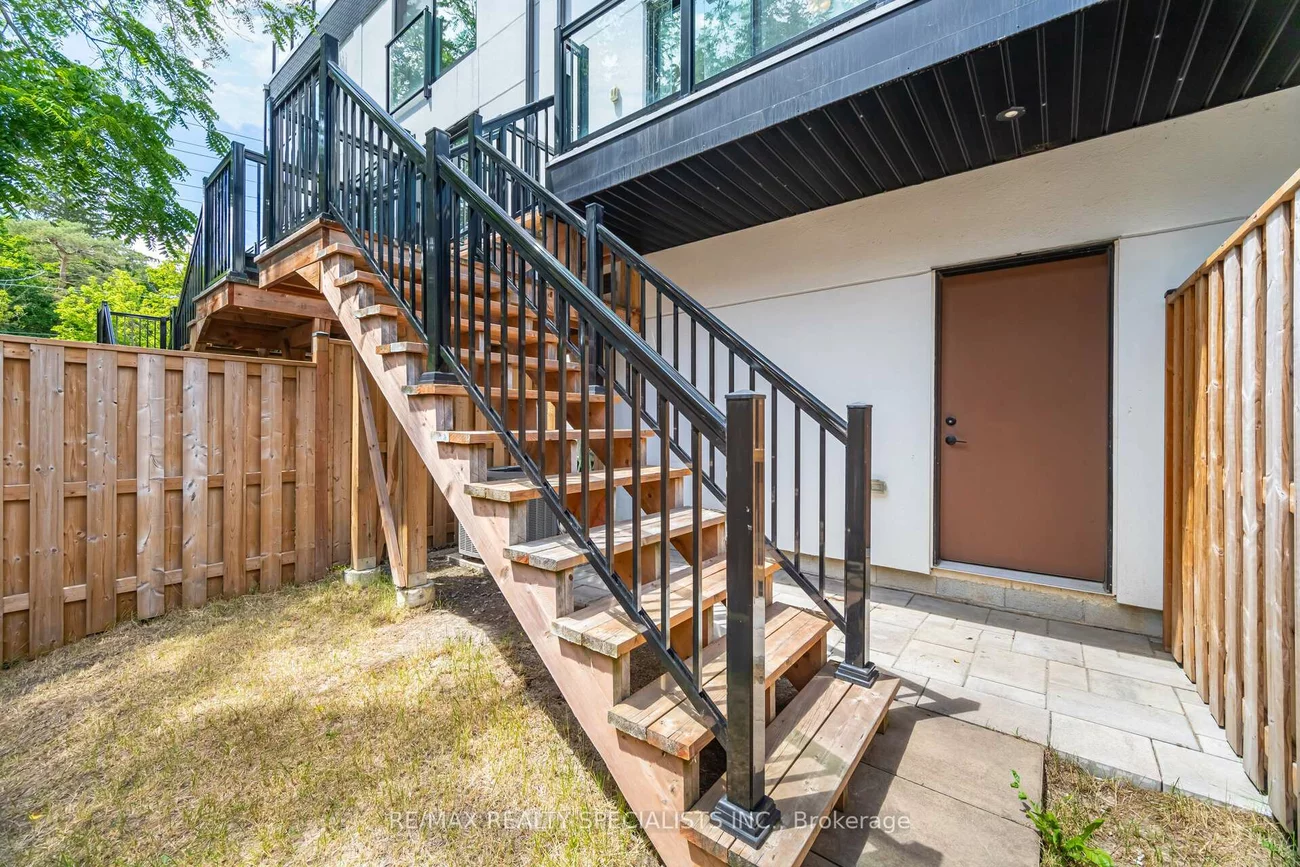 1, Hartman, Islington Woods, Vaughan