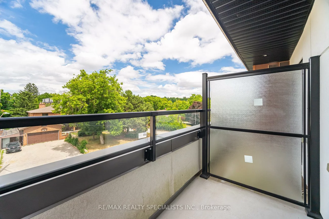 1, Hartman, Islington Woods, Vaughan