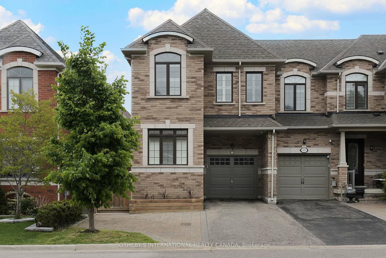 86, Alexie, Vellore Village, Vaughan