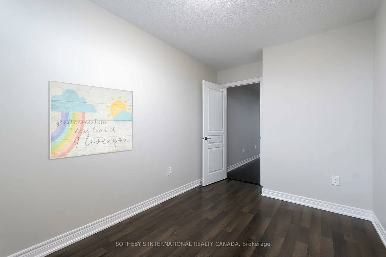 86, Alexie, Vellore Village, Vaughan