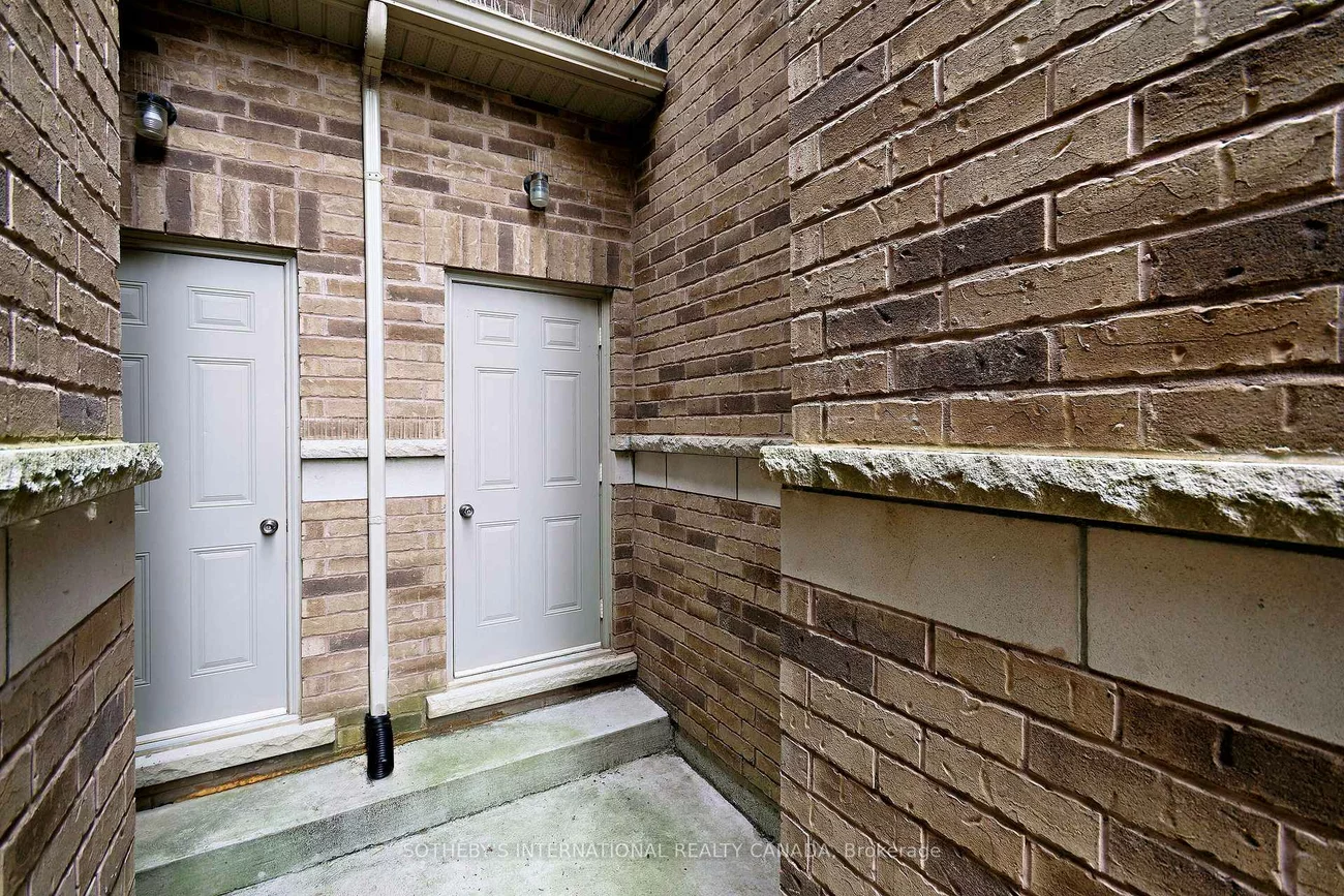 86, Alexie, Vellore Village, Vaughan