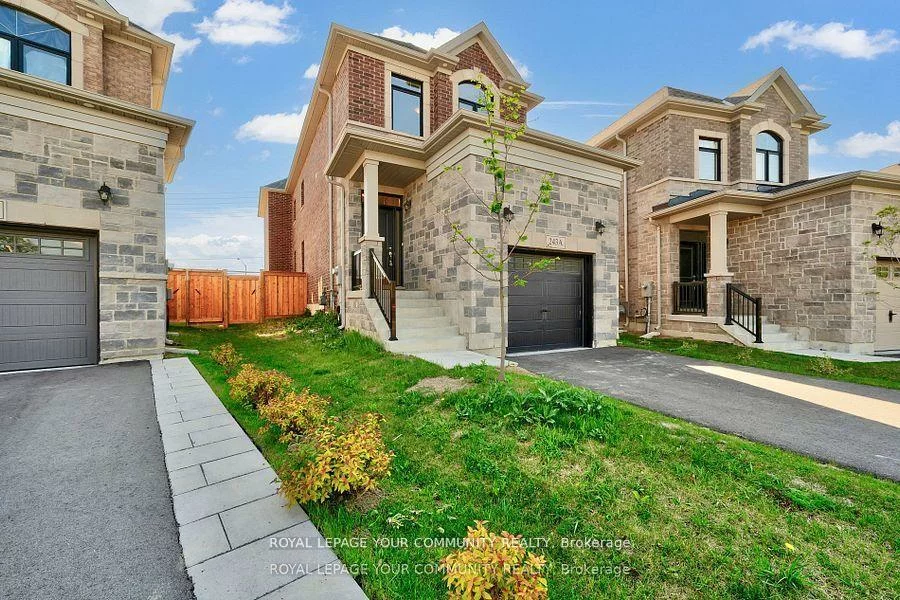 243A, Andy, West Woodbridge, Vaughan