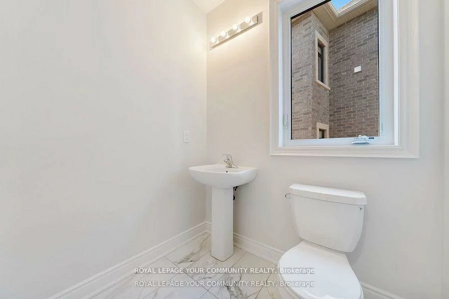 243A, Andy, West Woodbridge, Vaughan