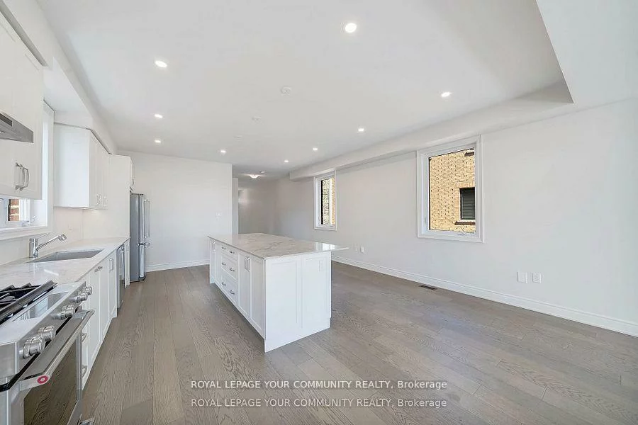 243A, Andy, West Woodbridge, Vaughan