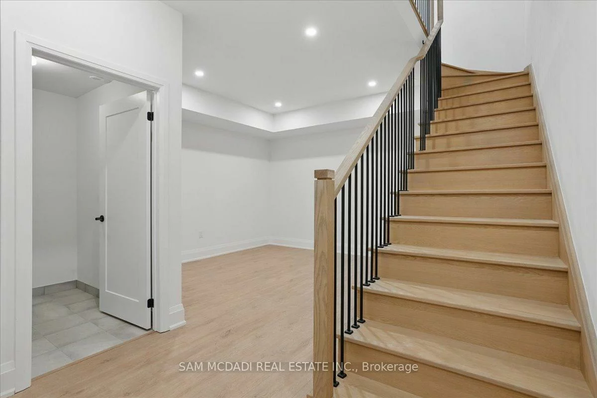 33, Burleigh, Uplands, Vaughan