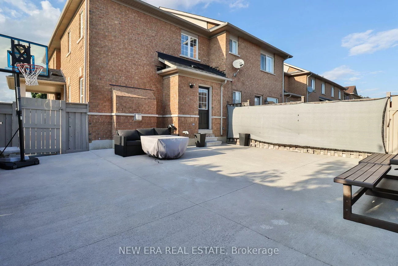 331, Davos, Vellore Village, Vaughan