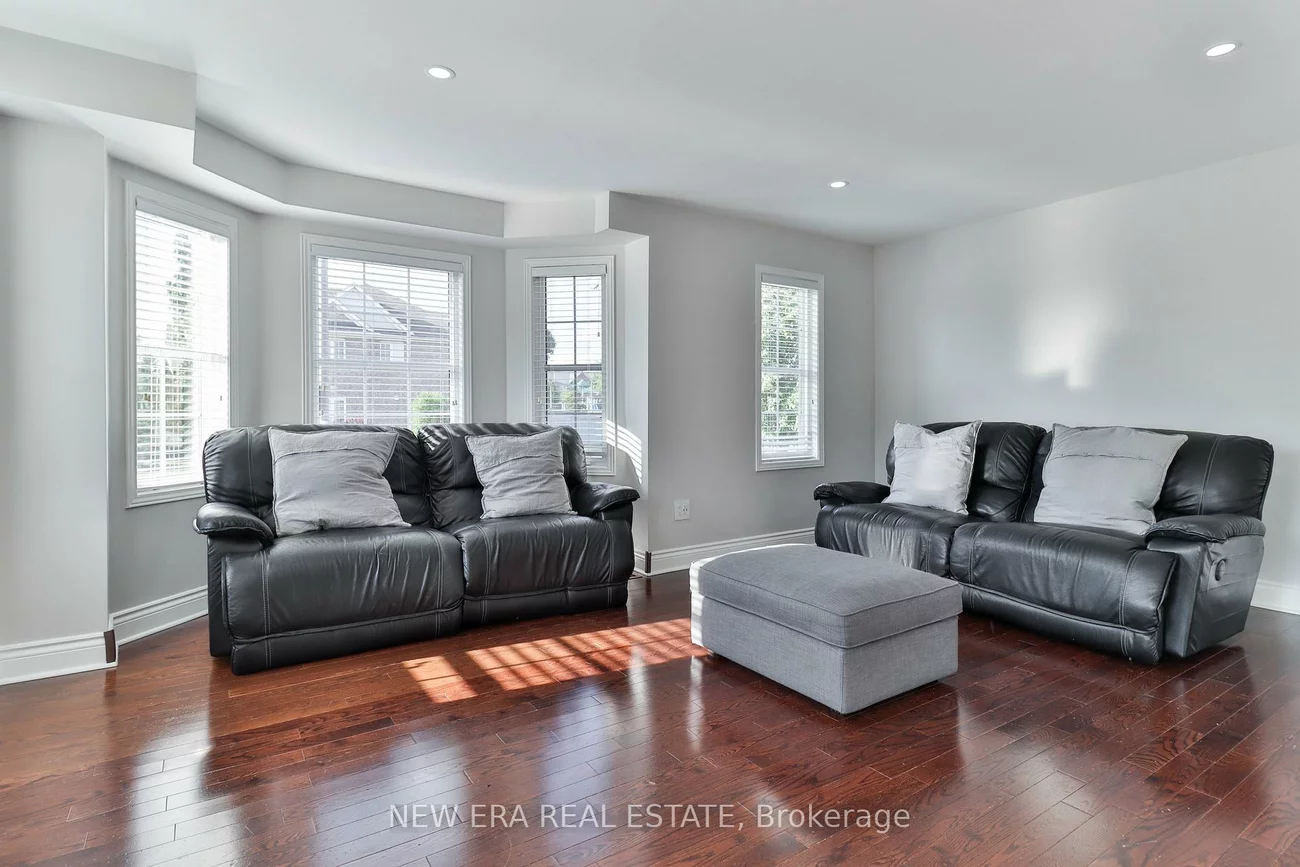 331, Davos, Vellore Village, Vaughan