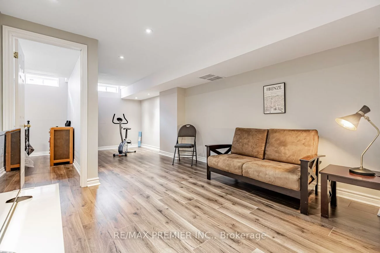 215, Equator, Vellore Village, Vaughan