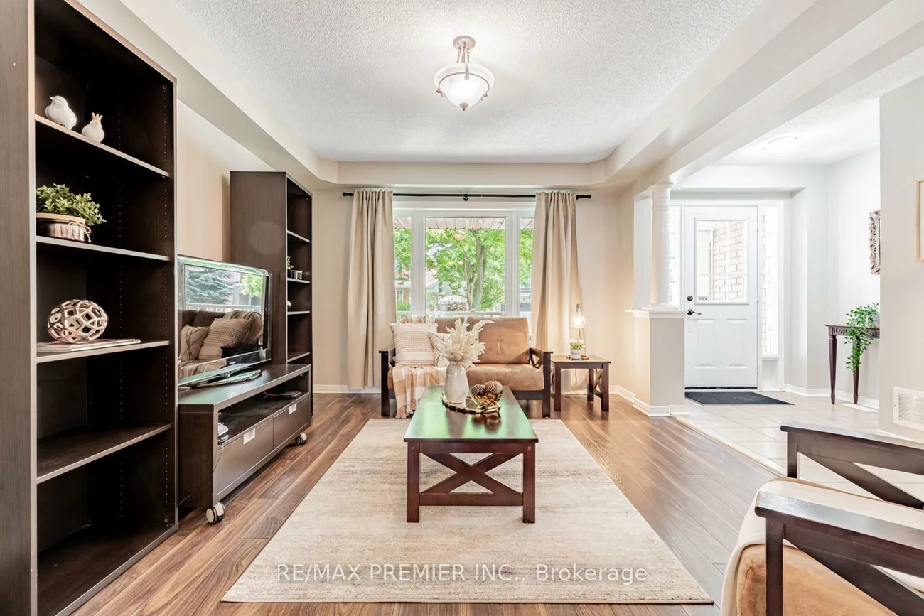 215, Equator, Vellore Village, Vaughan
