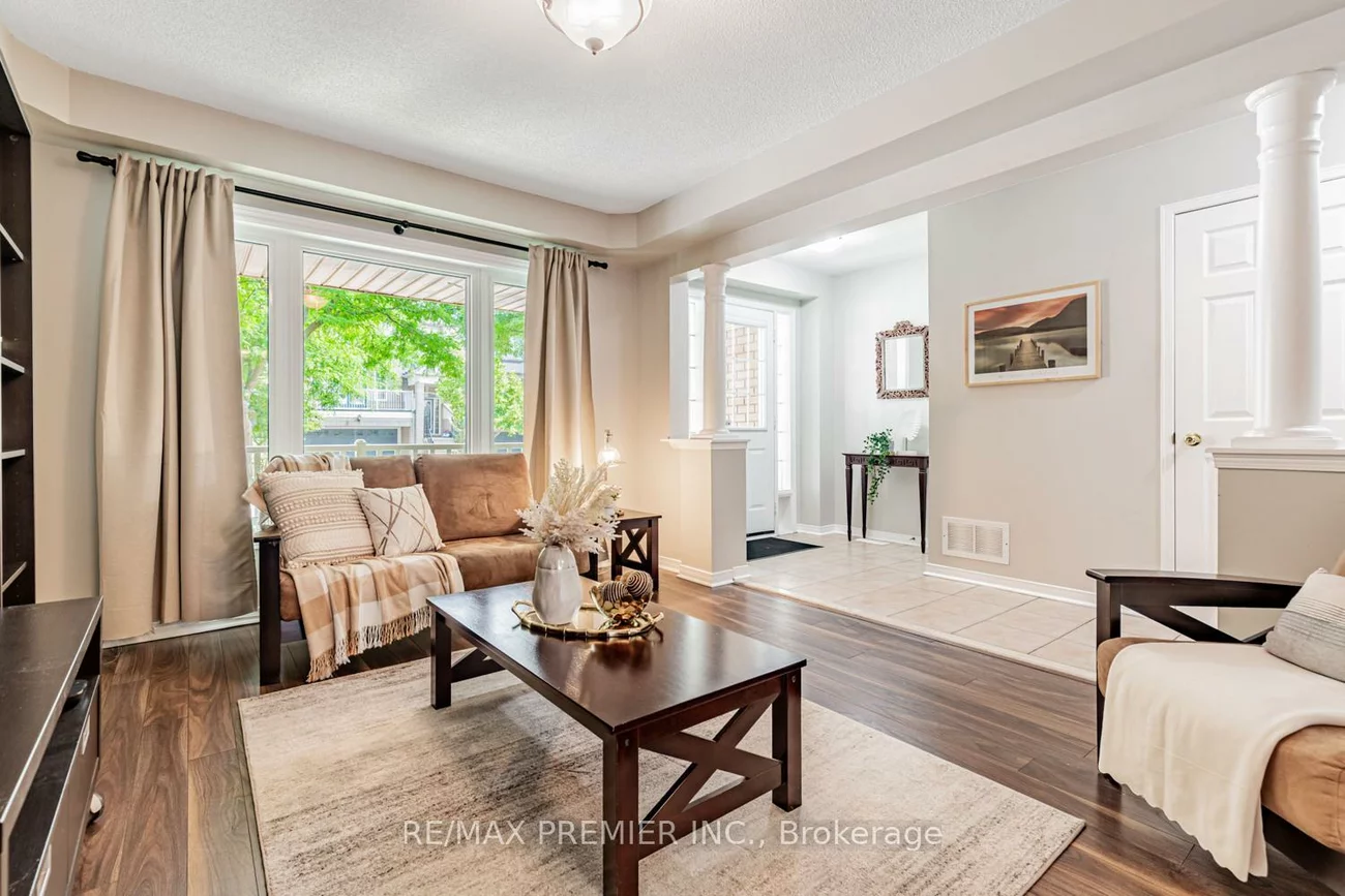 215, Equator, Vellore Village, Vaughan