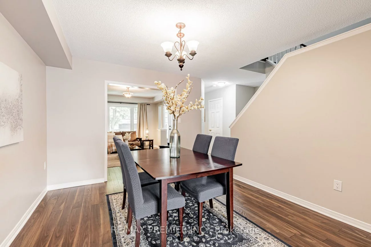 215, Equator, Vellore Village, Vaughan