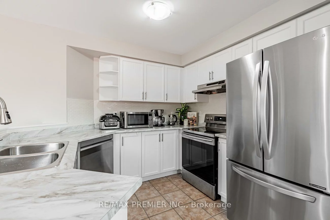 215, Equator, Vellore Village, Vaughan