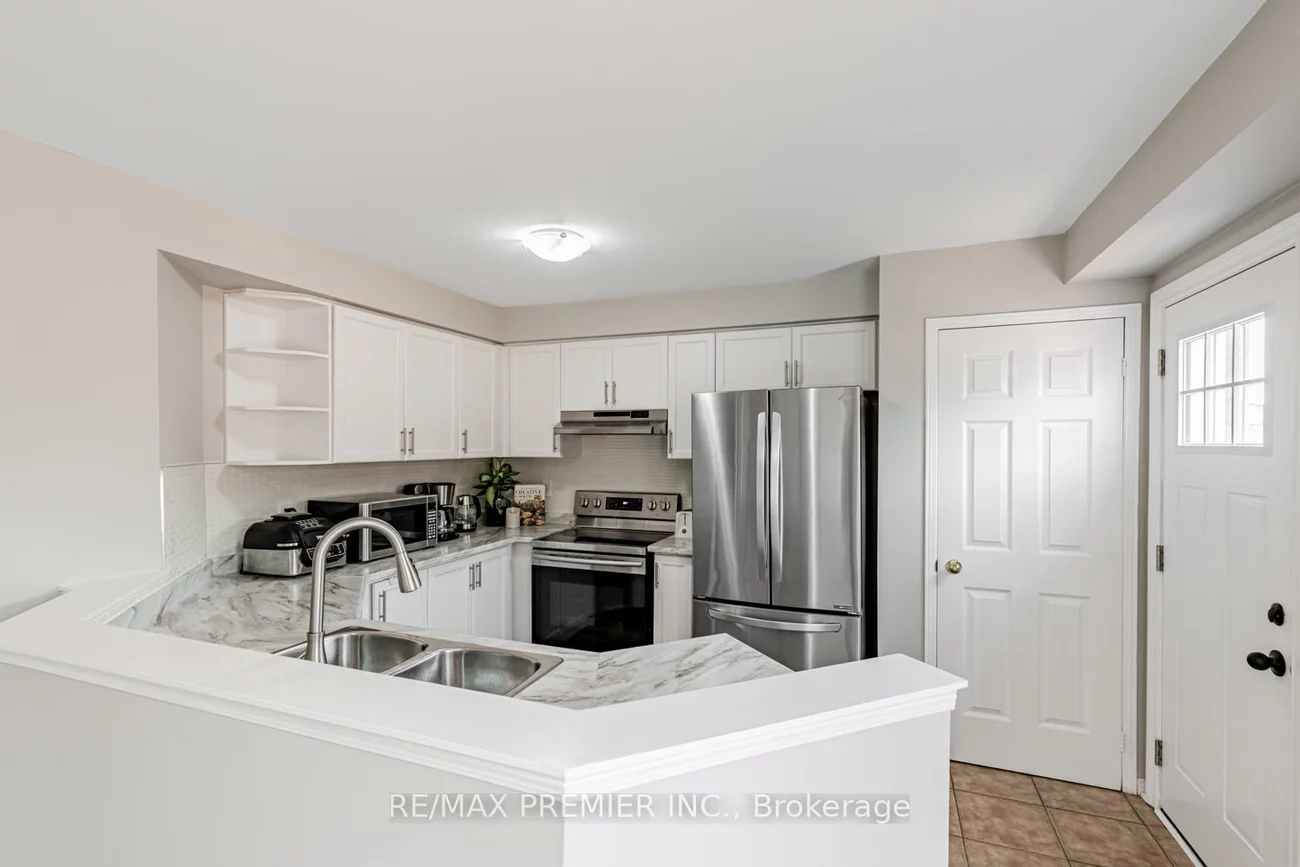 215, Equator, Vellore Village, Vaughan