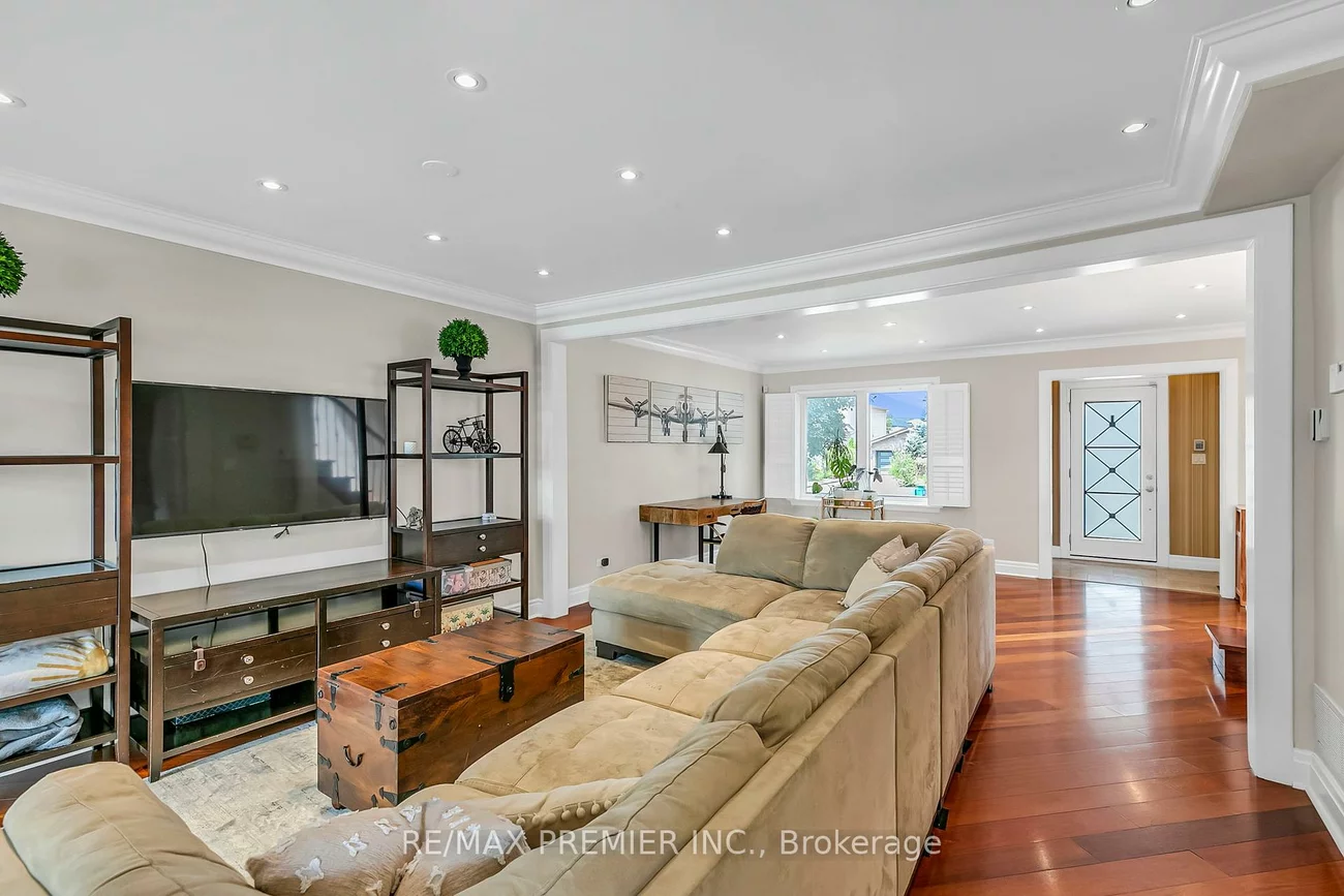 71, Hawman, Vaughan Grove, Vaughan