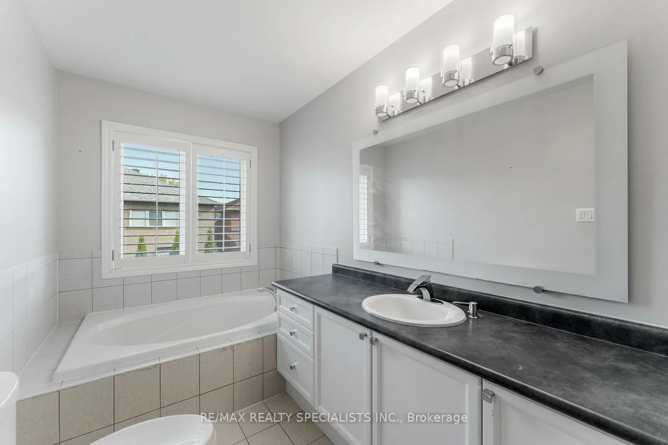 25, Grapevine, Vellore Village, Vaughan