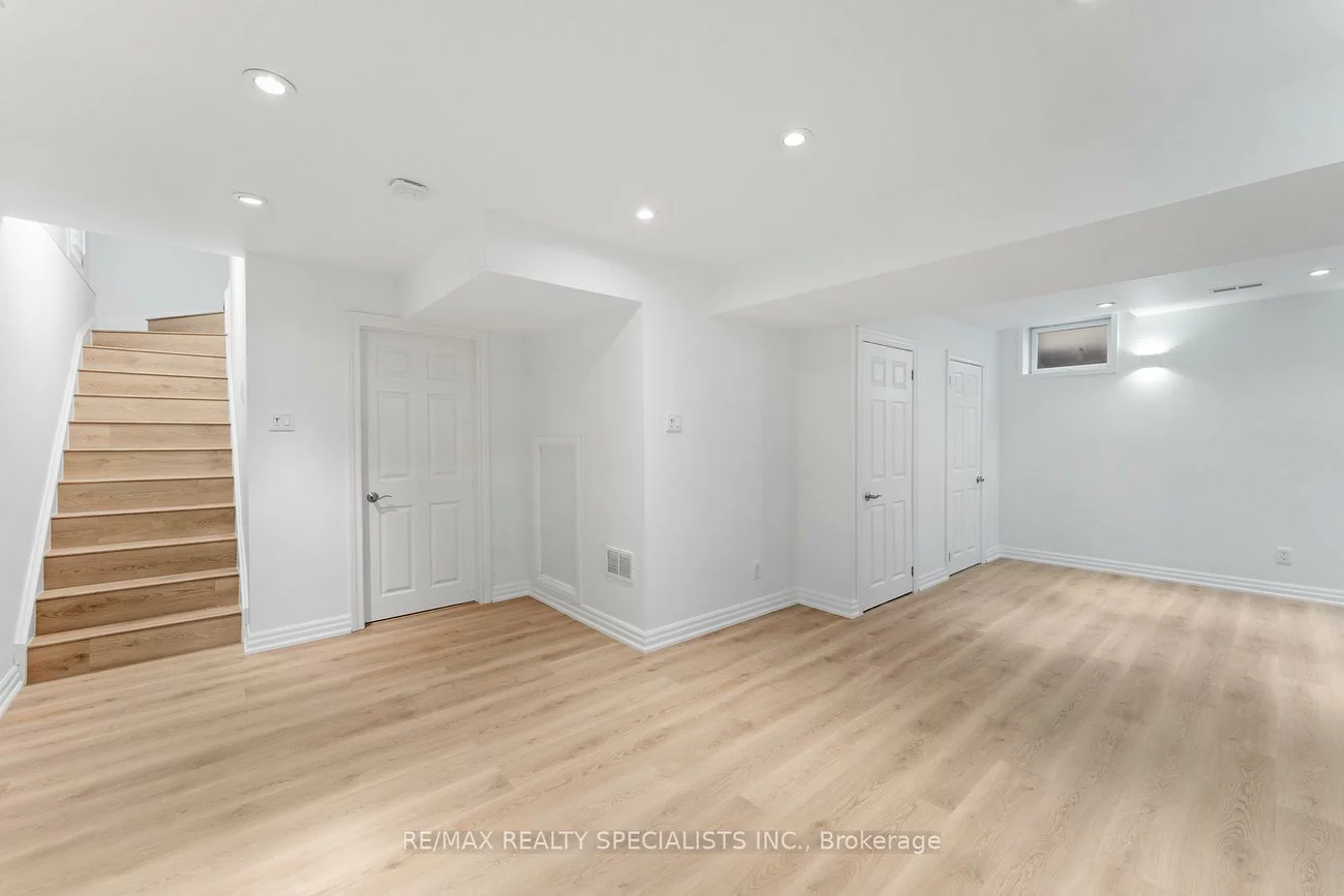 25, Grapevine, Vellore Village, Vaughan