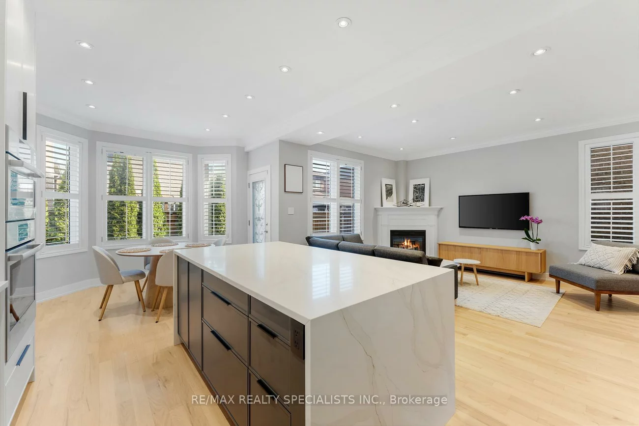 25, Grapevine, Vellore Village, Vaughan