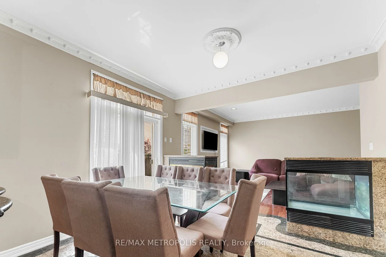 1, St Etienne, Vellore Village, Vaughan