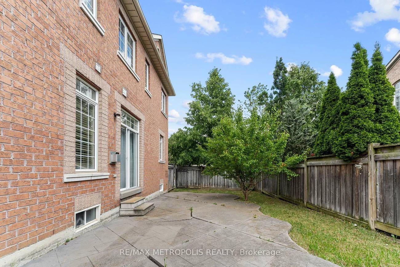 1, St Etienne, Vellore Village, Vaughan