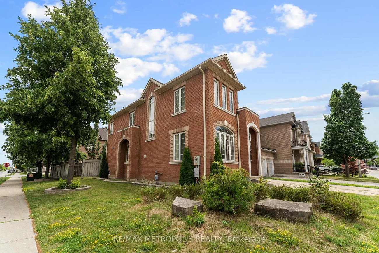 1, St Etienne, Vellore Village, Vaughan