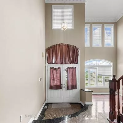 1, St Etienne, Vellore Village, Vaughan